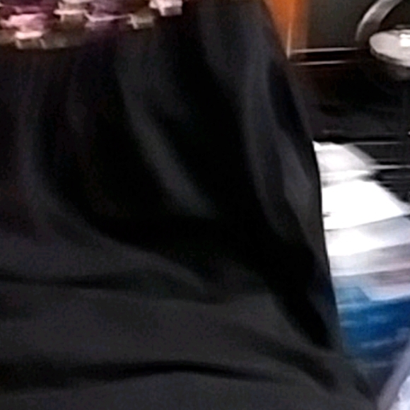 Black pull. - Picture 1 of 1